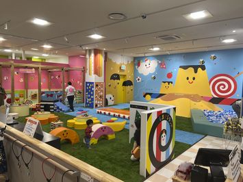 Japan's first permanent themed indoor playground based on the picture book "Baby Sees Colors," has opened 